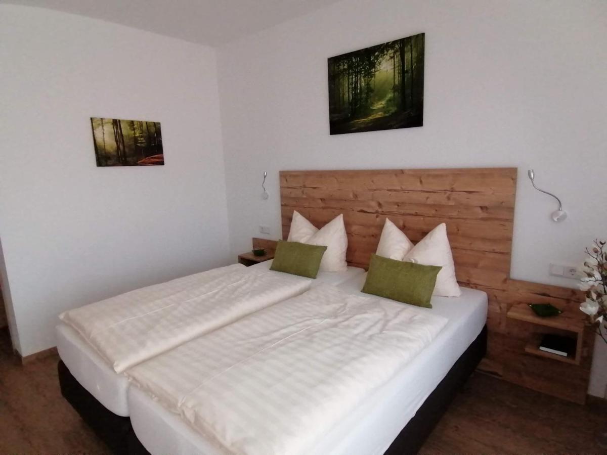 Roemercastell Wirtshaus & Hotel Bohming Екстер'єр фото