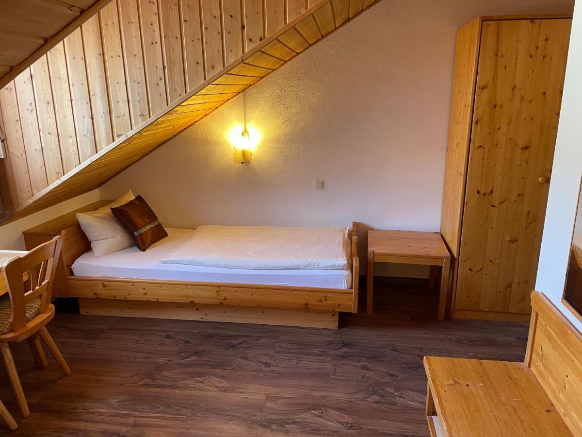 Roemercastell Wirtshaus & Hotel Bohming Екстер'єр фото
