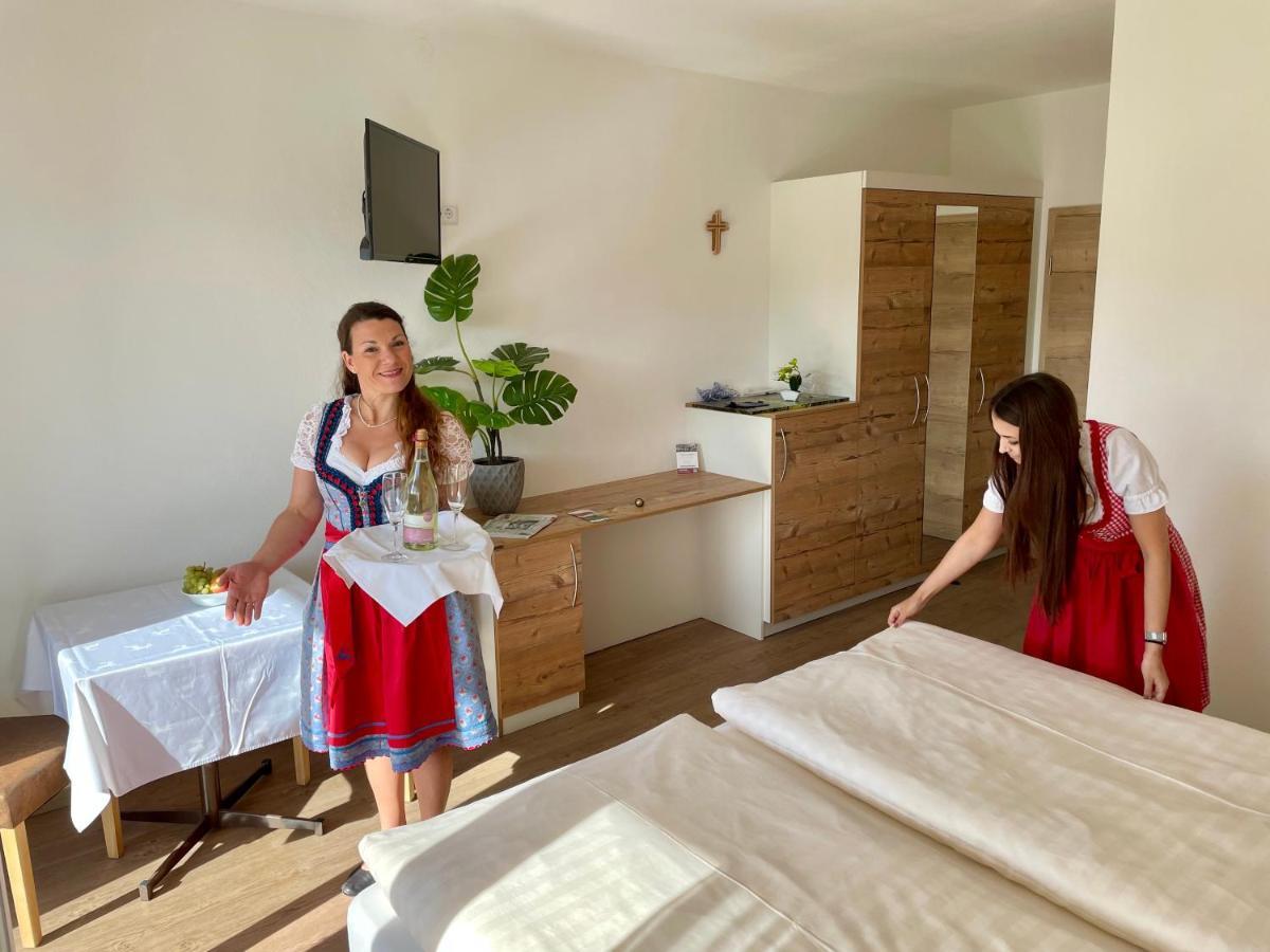 Roemercastell Wirtshaus & Hotel Bohming Екстер'єр фото